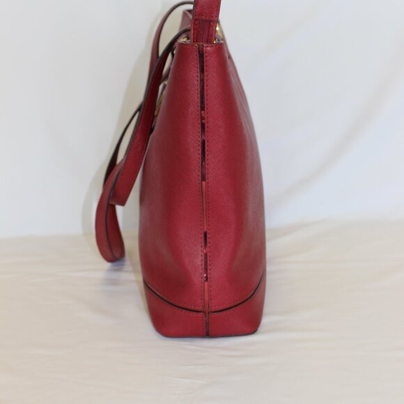 Michael Kors Cherry Red Jet Set Large Leather Tote Bag Purse - Picture 8 of 13